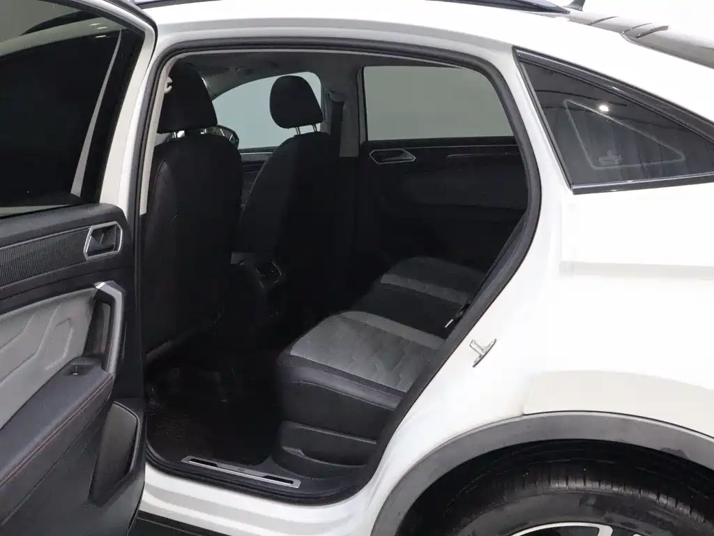 Volkswagen Tiguan X — миниатюра 12