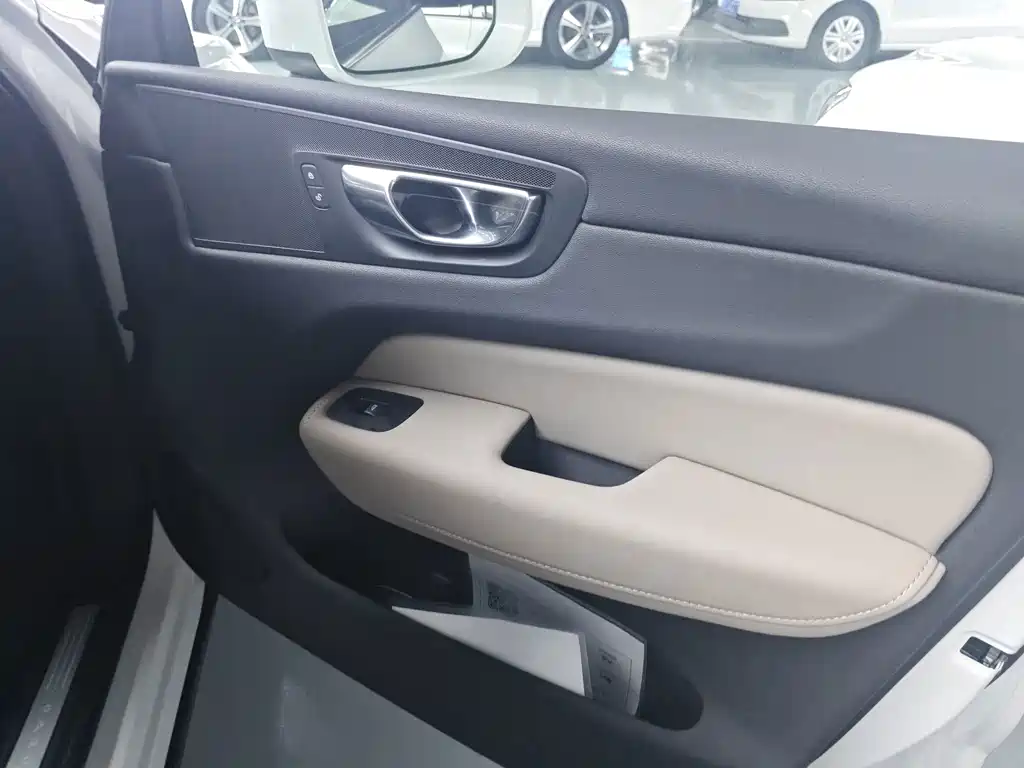 Volvo XC60 — миниатюра 19