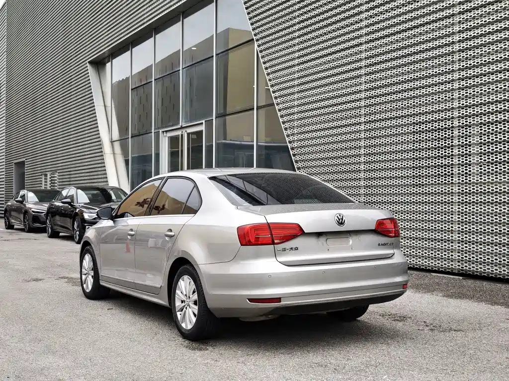 Volkswagen Sagitar — миниатюра 4