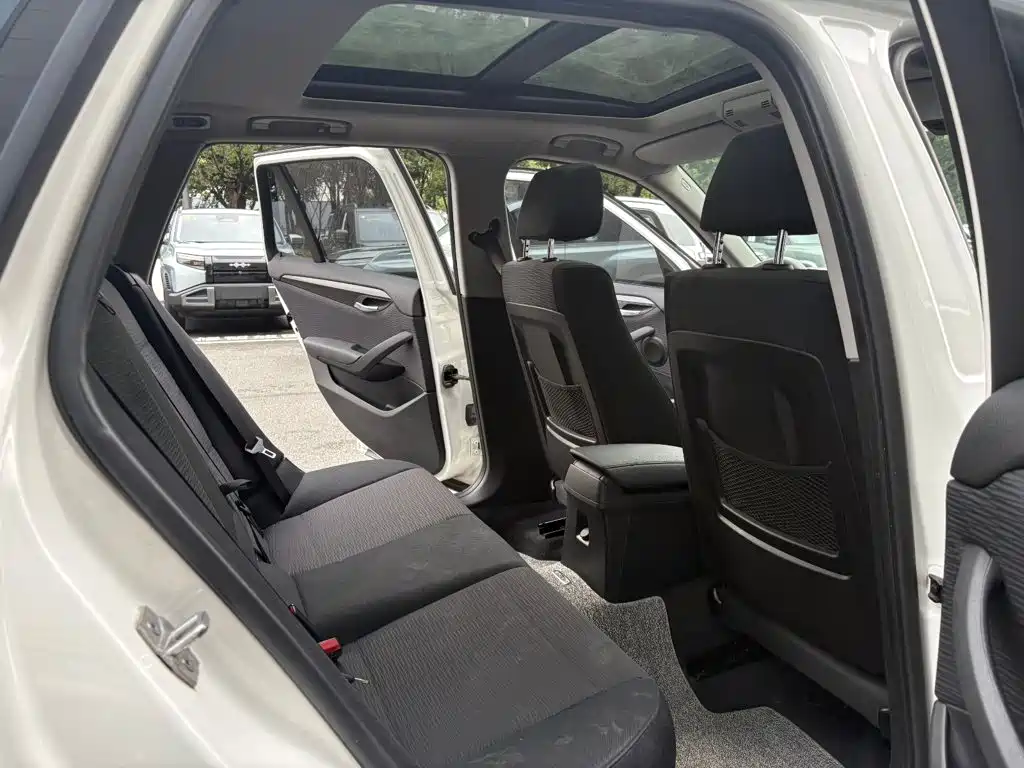 BMW X1 — миниатюра 11