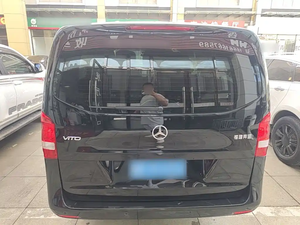 Mercedes-Benz Vito — миниатюра 6