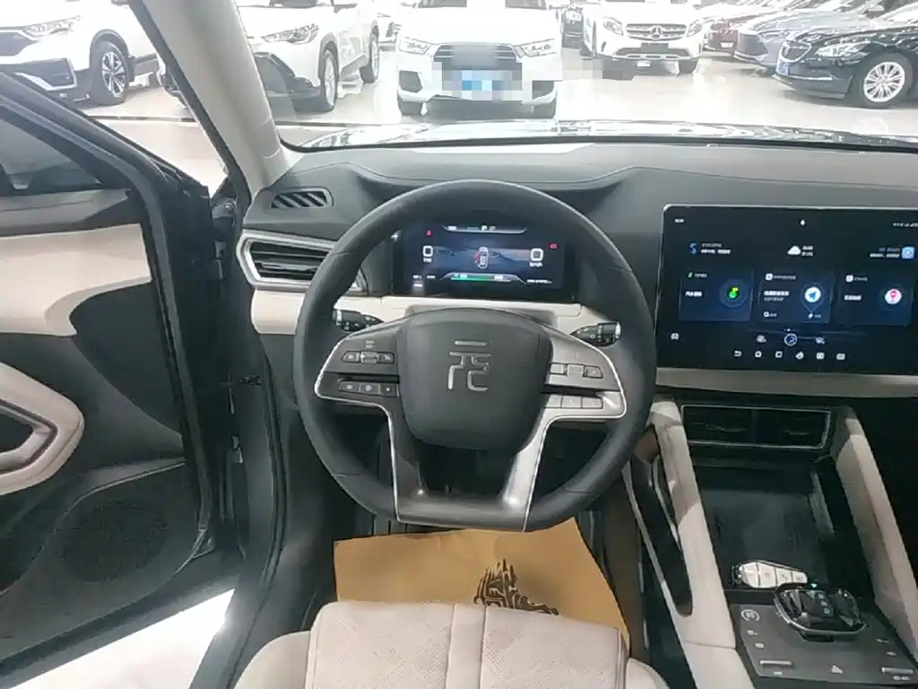 BYD Yuan UP — миниатюра 11