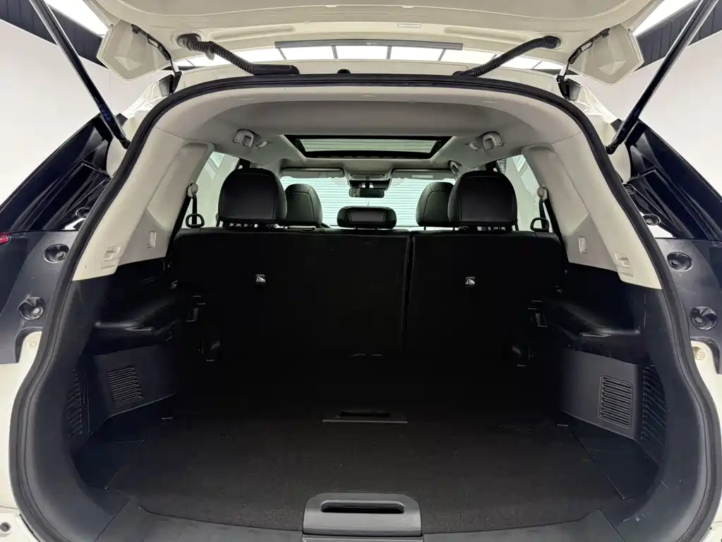 Nissan X-Trail — миниатюра 9