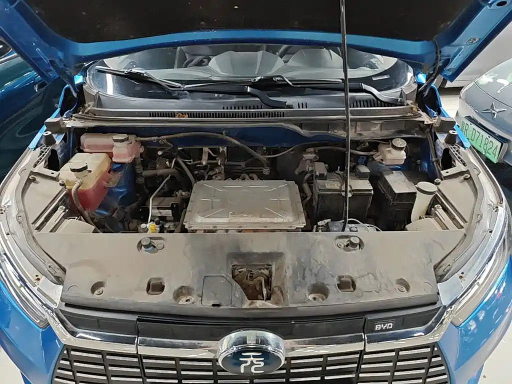 BYD Yuan EV — миниатюра 20