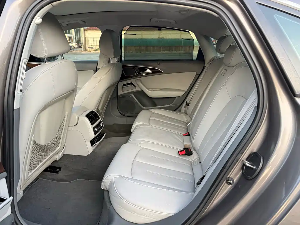 Audi A6L — миниатюра 6