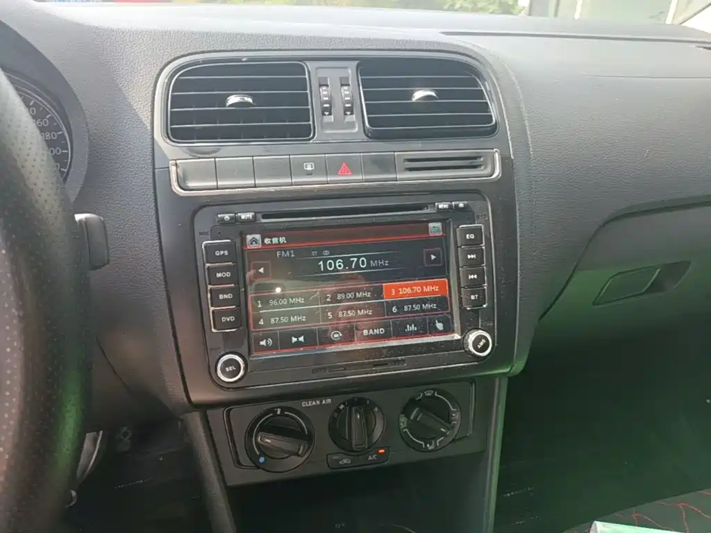 Volkswagen Polo — миниатюра 13