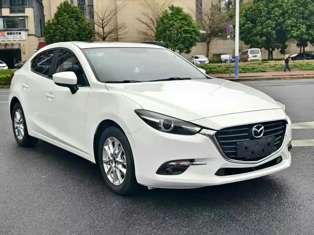 Mazda Mazda3 3 2017 1.5L AT Comfort V
