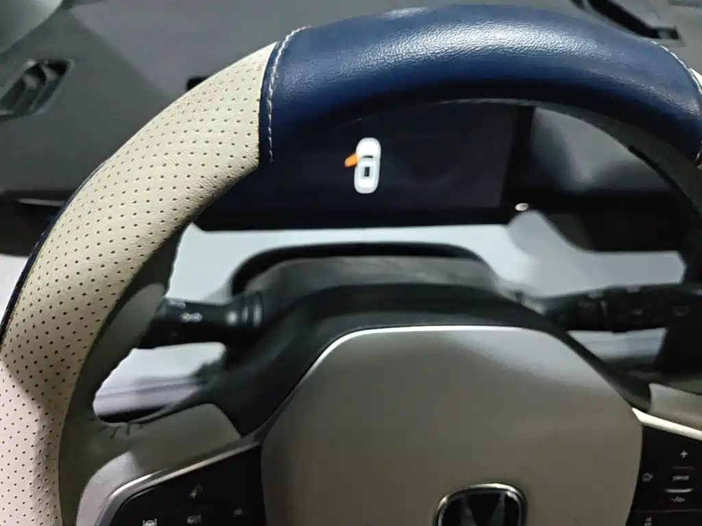 Changan UNI-Z New Energy — миниатюра 14