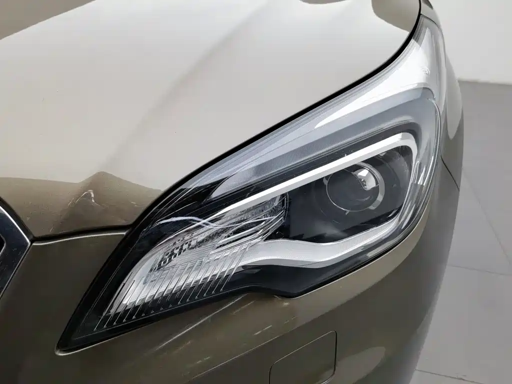 Buick Envision Plus — миниатюра 7