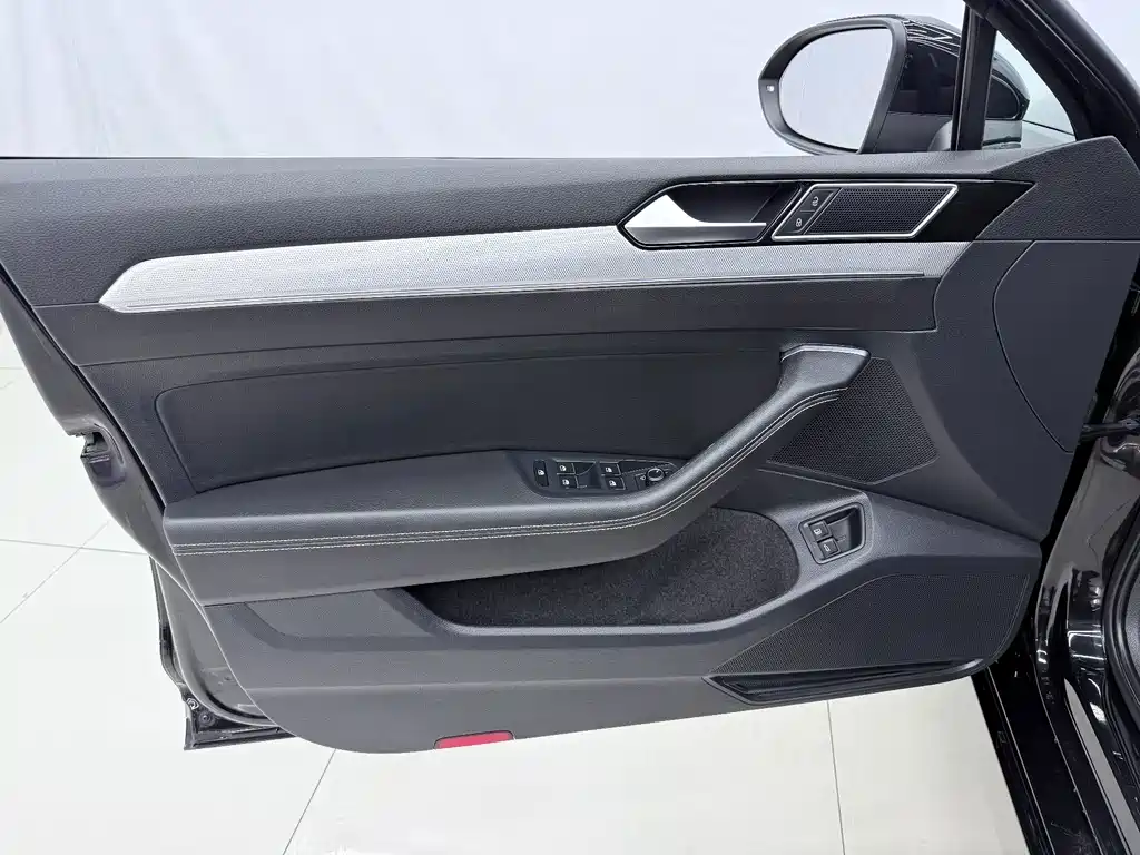 Volkswagen Magotan PHEV — миниатюра 16