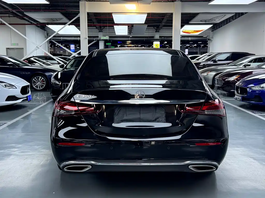 Mercedes-Benz E-Class — миниатюра 20