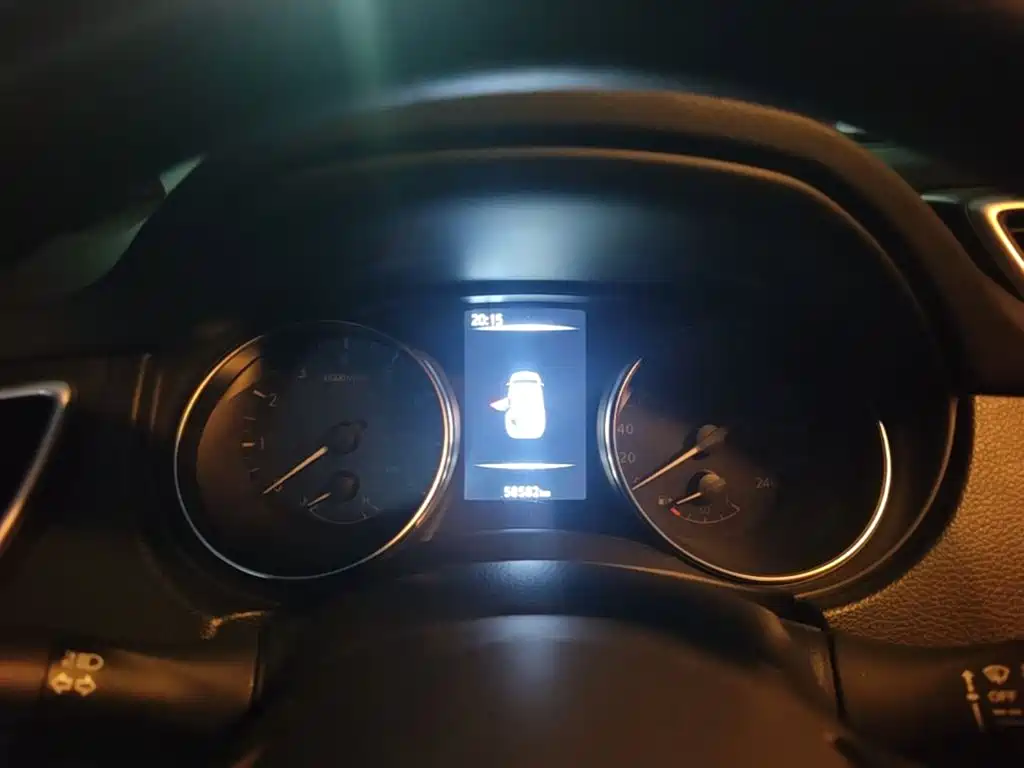 Nissan Qashqai — миниатюра 14