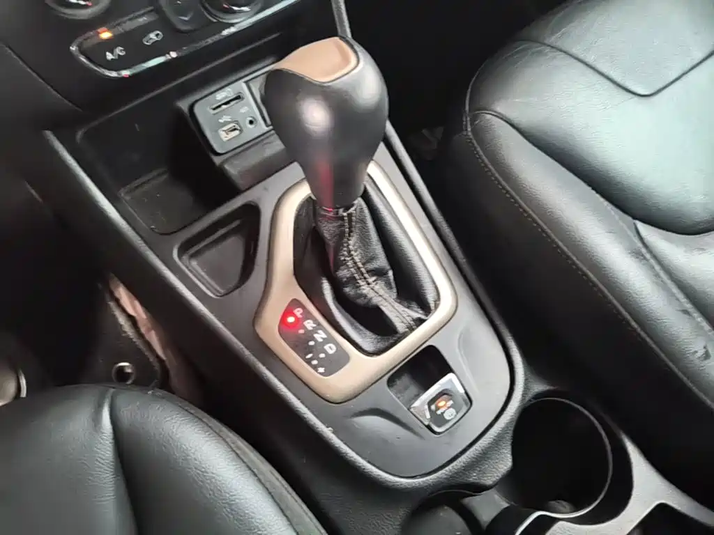 Jeep Cherokee — миниатюра 14