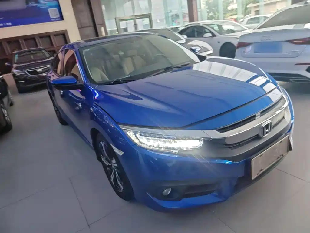 Honda Civic — миниатюра 4