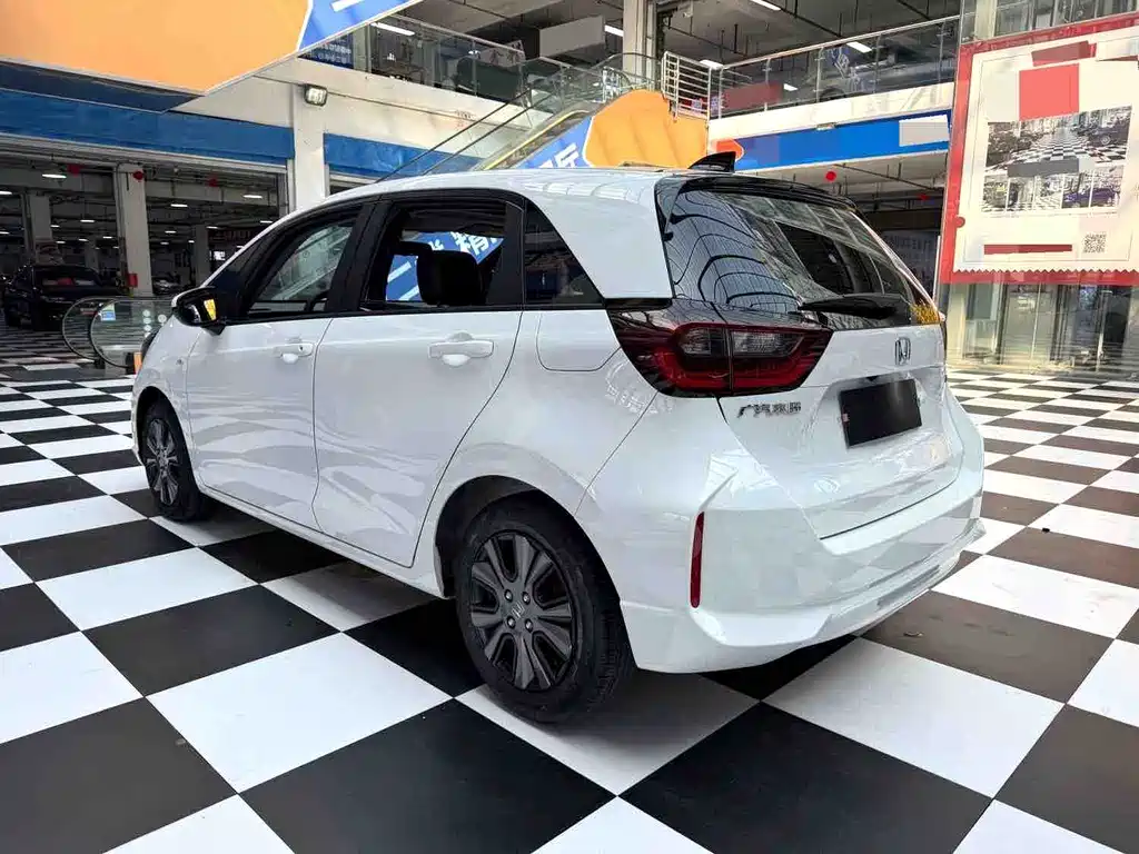 Honda Fit — миниатюра 17