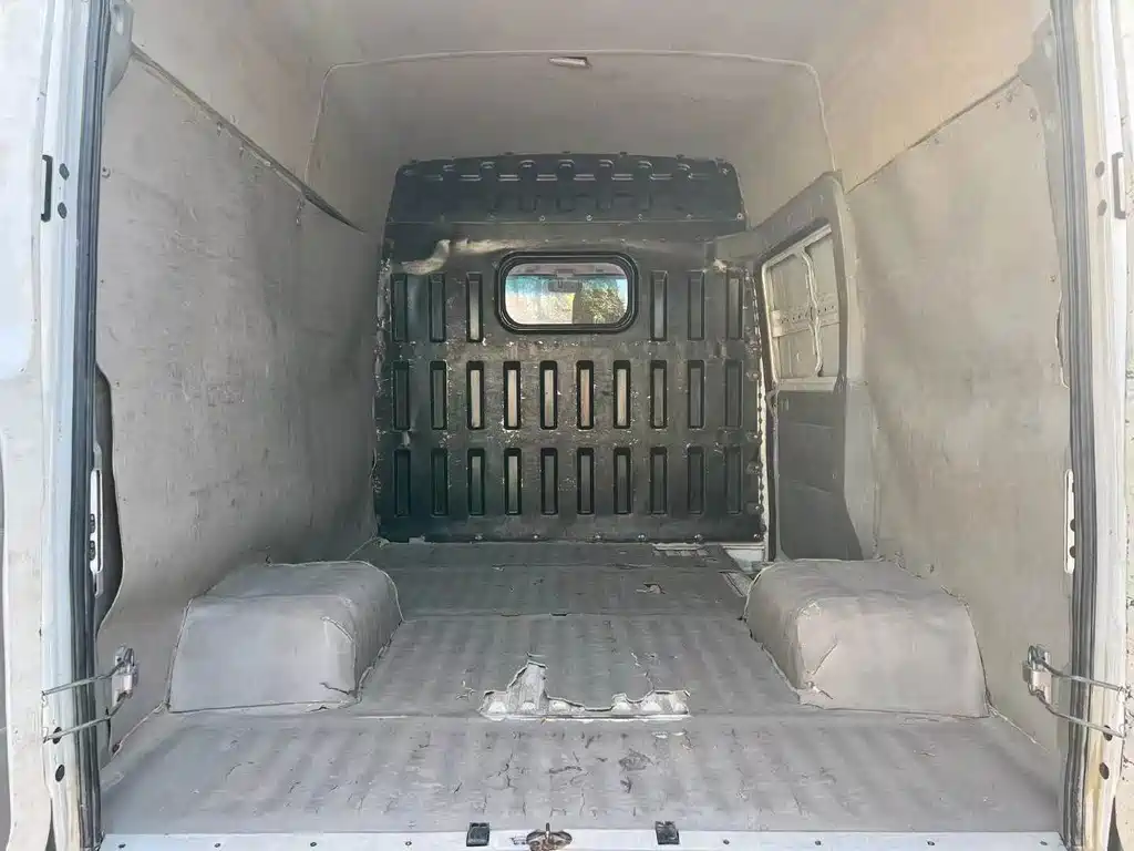 IVECO Daily — миниатюра 5