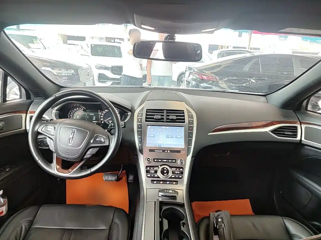 Lincoln MKZ — миниатюра 10