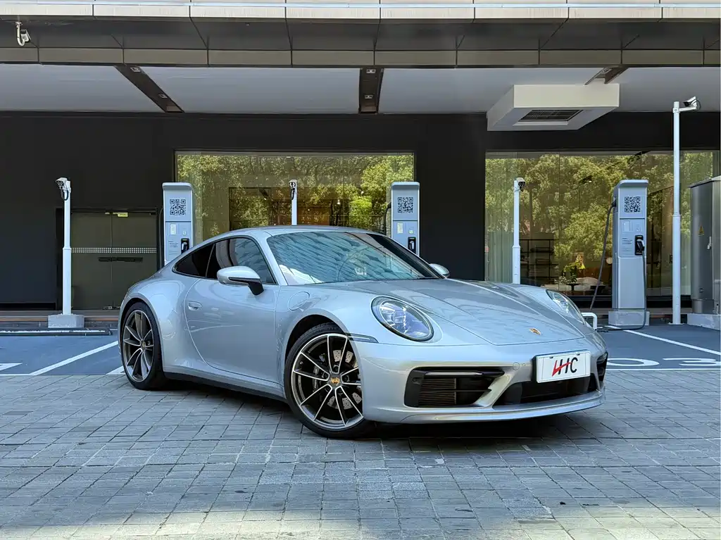 Porsche 911 2023