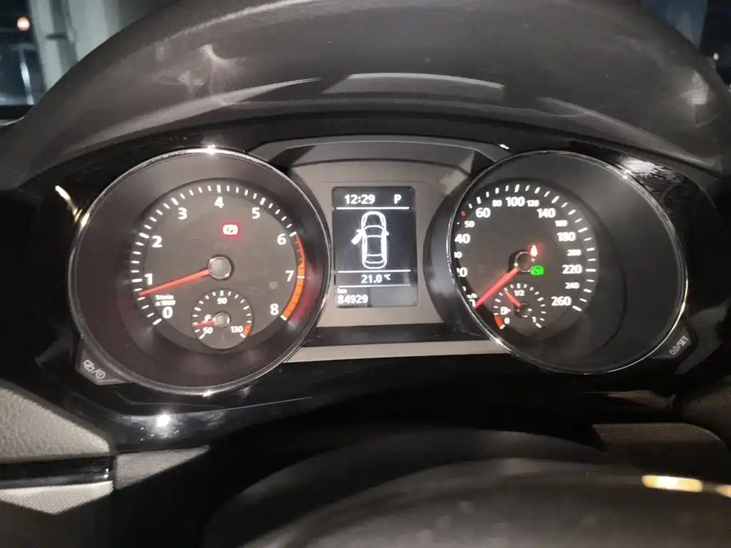 Volkswagen Sagitar — миниатюра 4