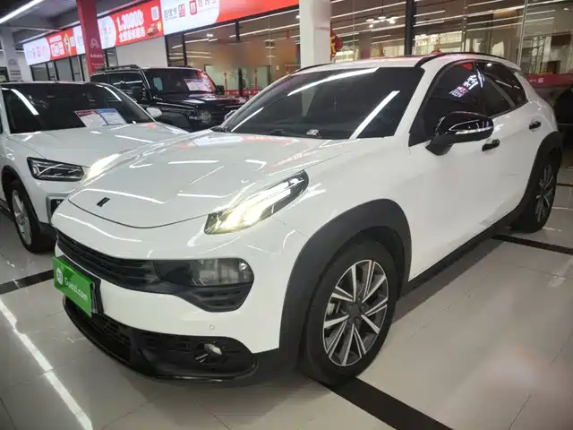 2020 Lynk & Co 02