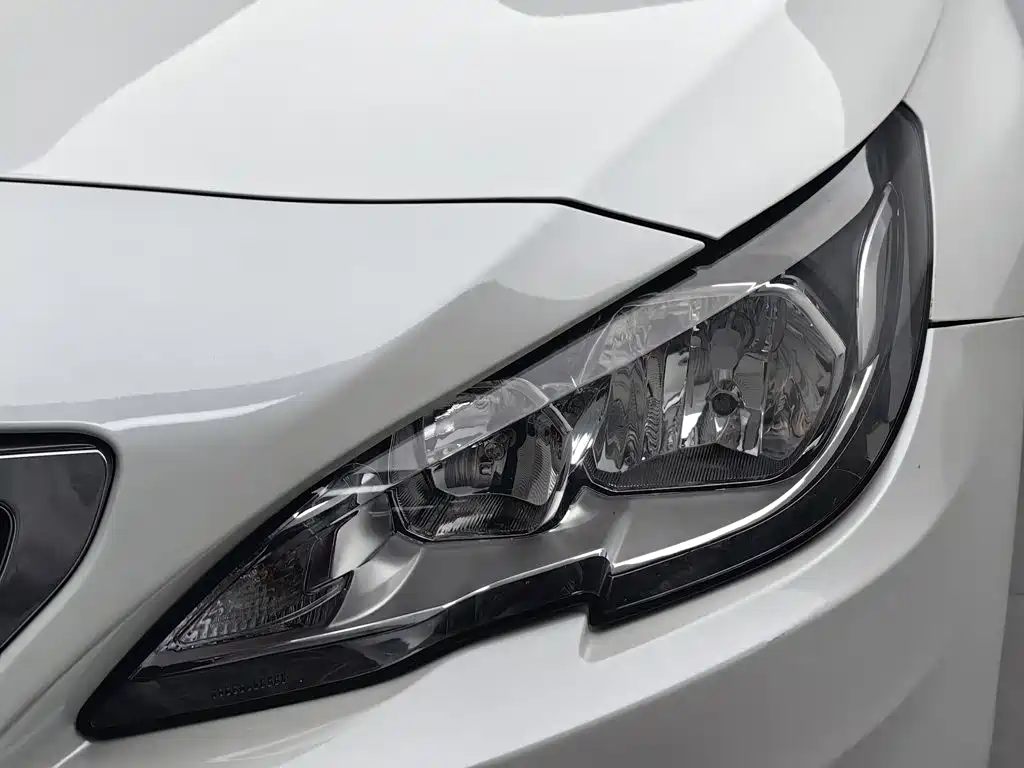 Peugeot 408 — миниатюра 7