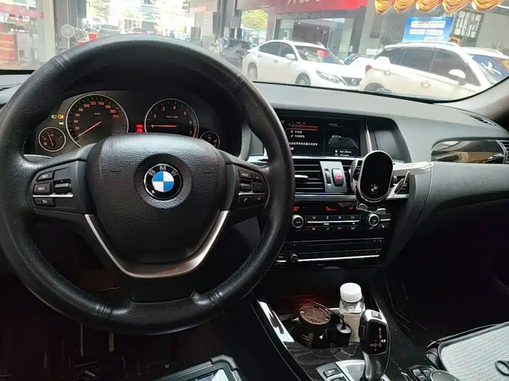 BMW X3 (Import) — миниатюра 10