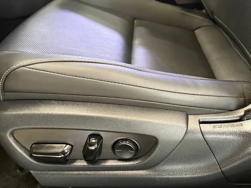 Lexus ES — миниатюра 14