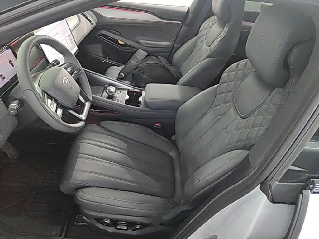 BYD L EV — миниатюра 15