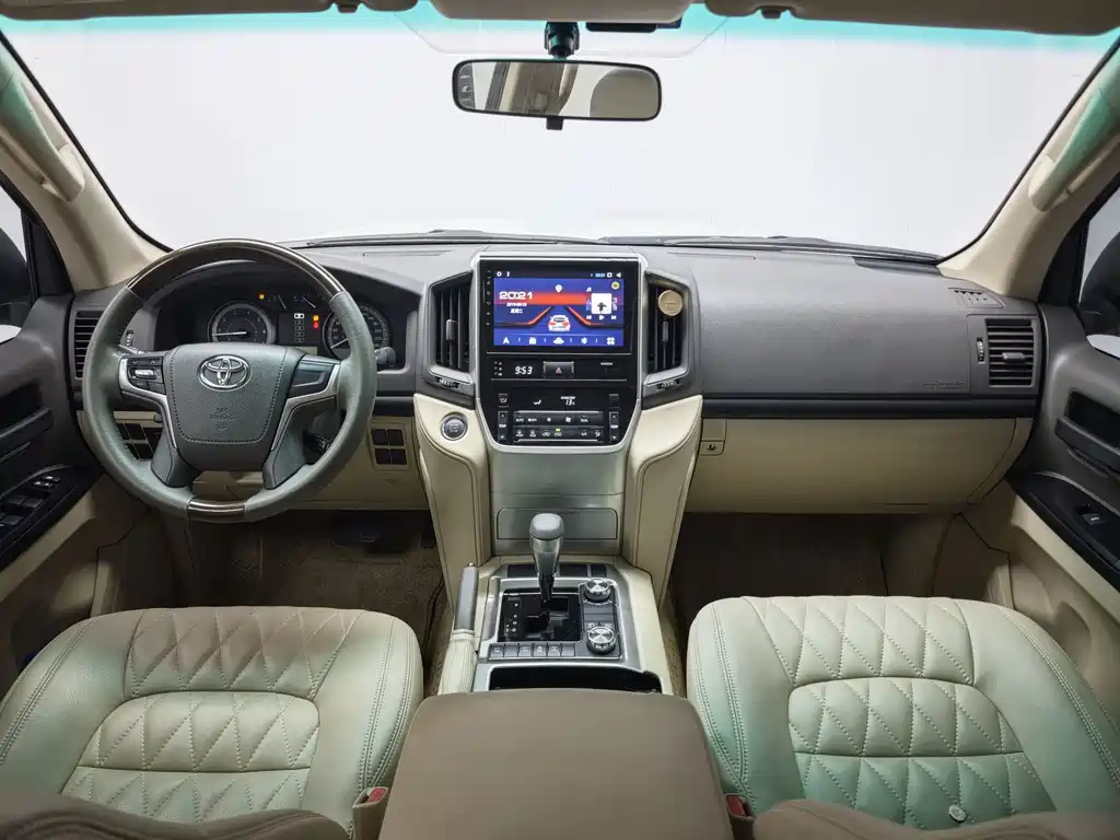 Toyota Land Cruiser 2019 4.0L AT