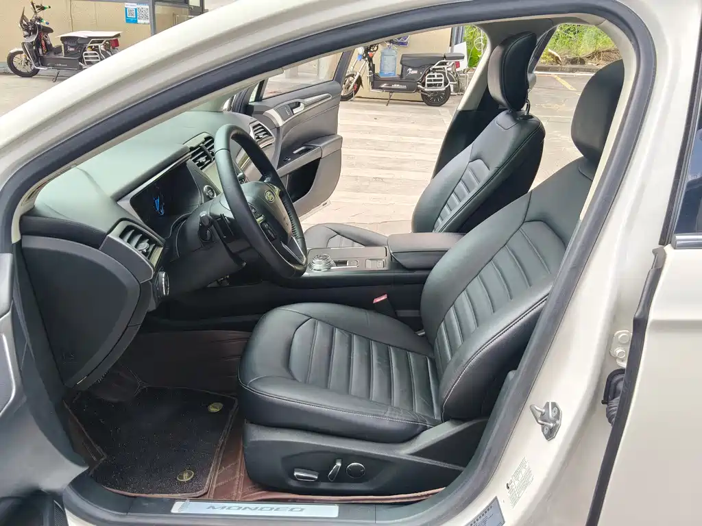 Ford Mondeo — миниатюра 10