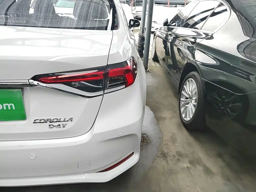 Toyota Corolla — миниатюра 8