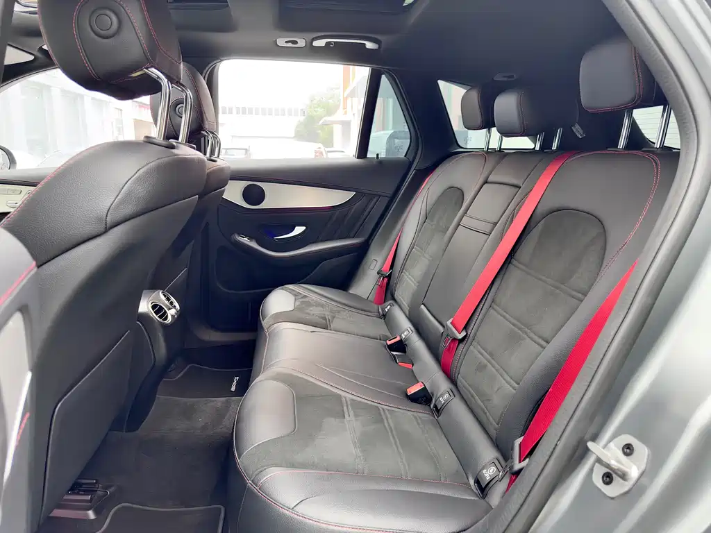 MERCEDES-BENZ GLC AMG