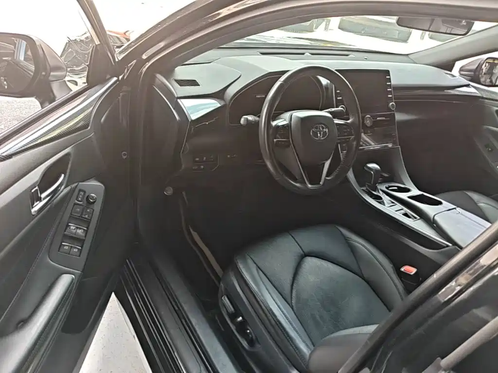 Toyota Avalon — миниатюра 16