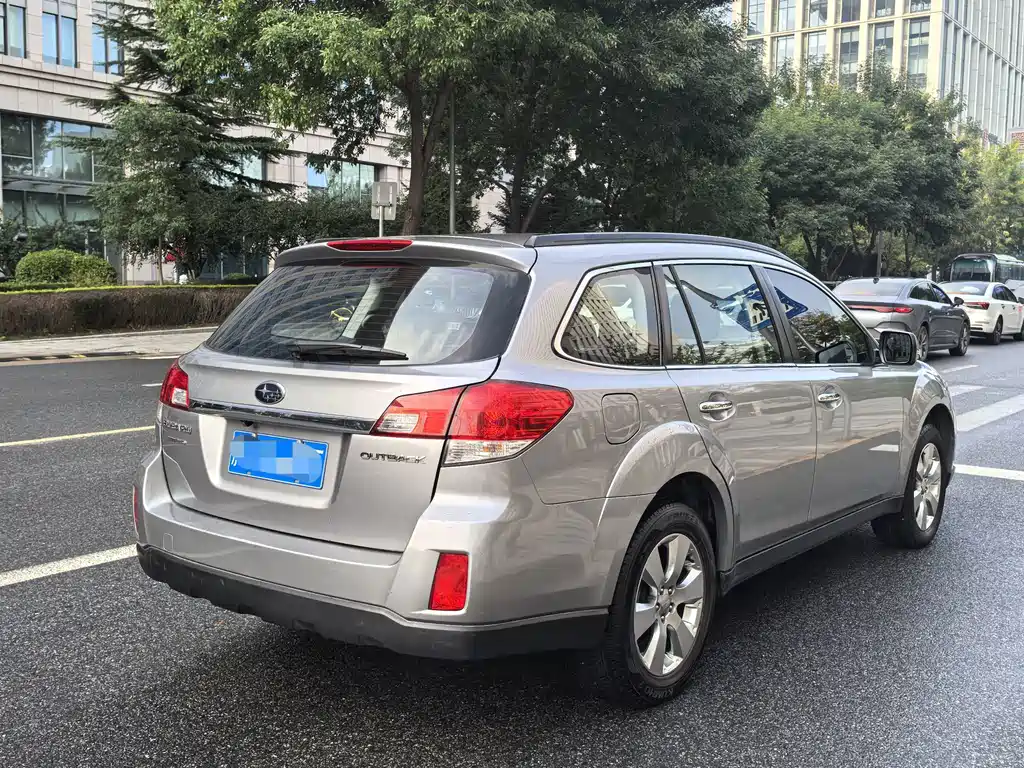 Subaru Outback — миниатюра 5