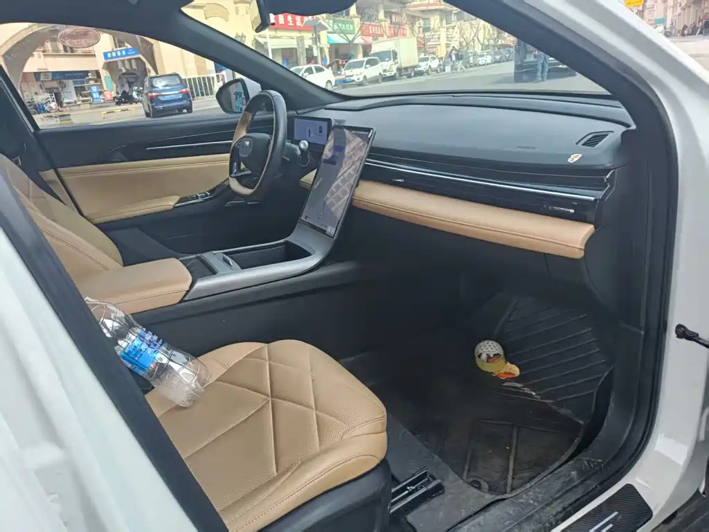 GEELY GALAXY GALAXY L6