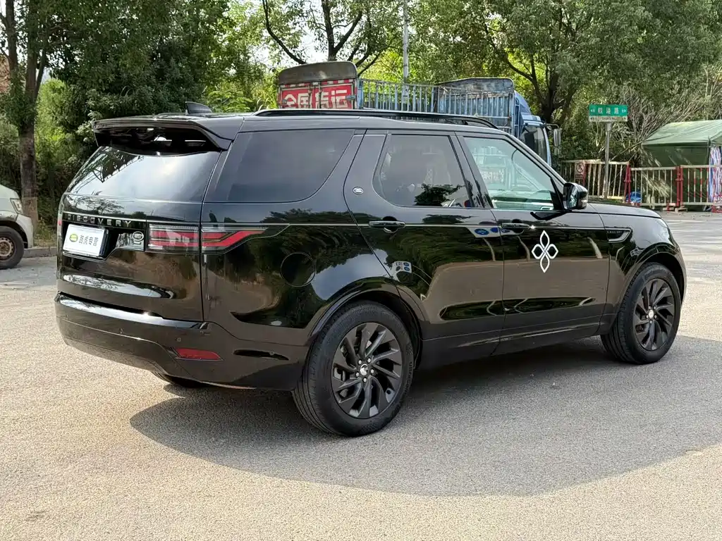 Land Rover Discovery — миниатюра 3
