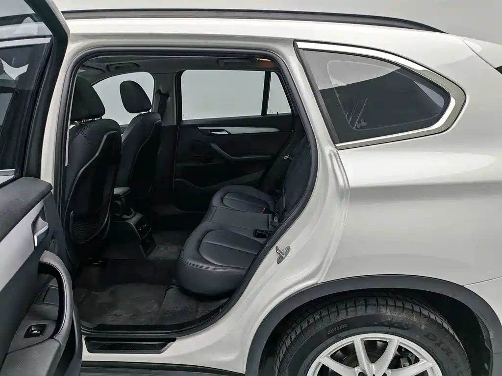 BMW X1 — миниатюра 8