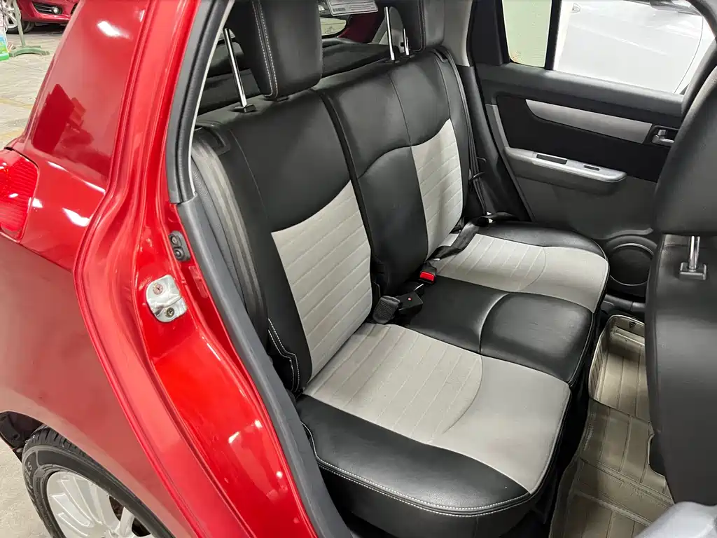 Suzuki Swift — миниатюра 11