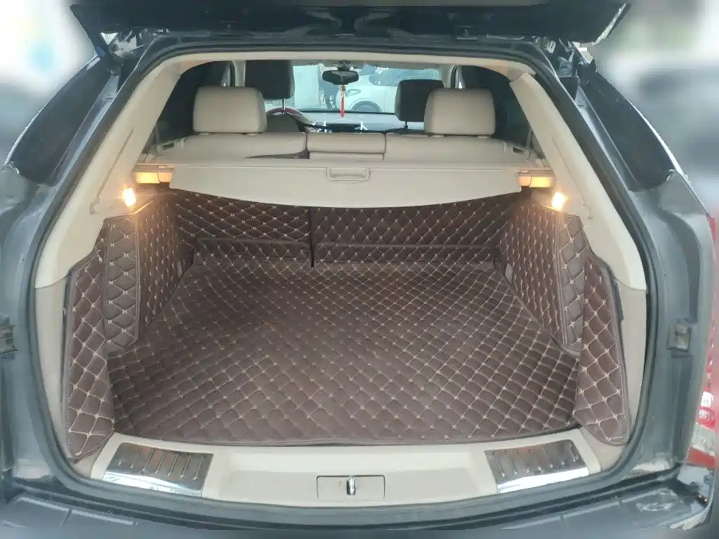 Cadillac SRX — миниатюра 10
