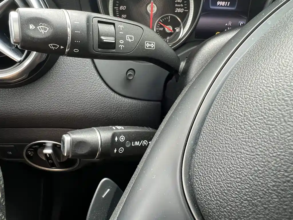 Mercedes-Benz GLA — миниатюра 11