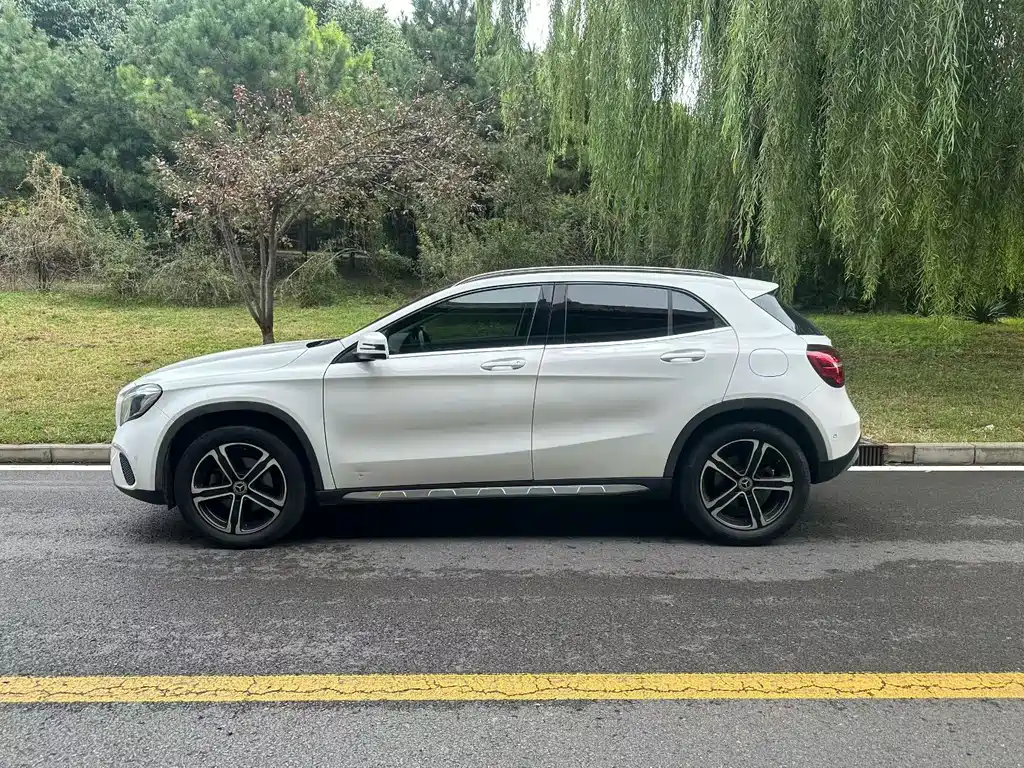 Mercedes-Benz GLA — миниатюра 3