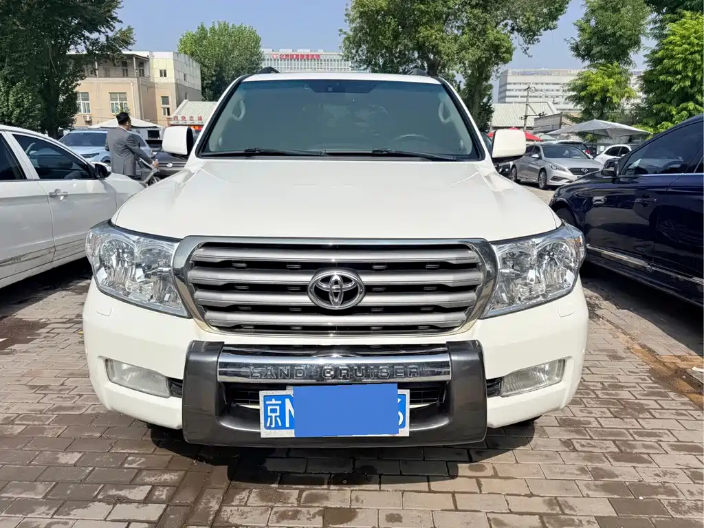 Toyota Land Cruiser — миниатюра 2