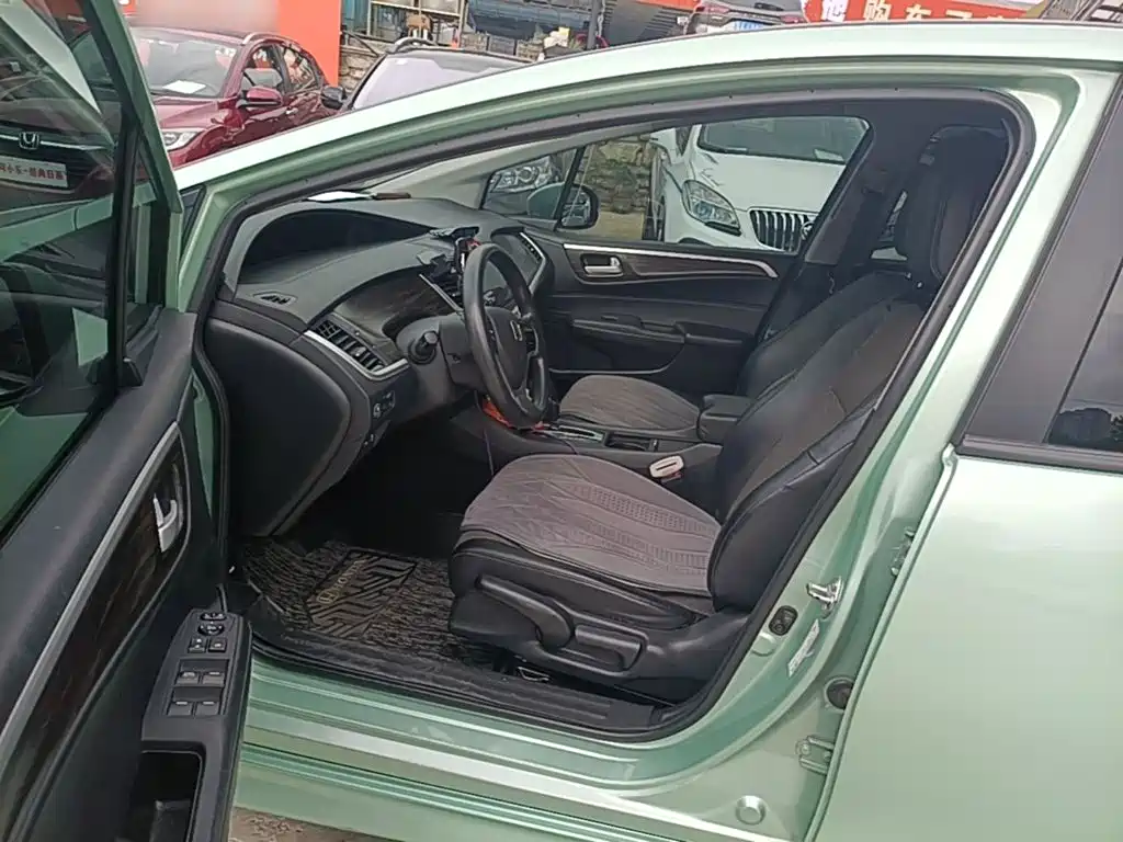 Honda Jade — миниатюра 16