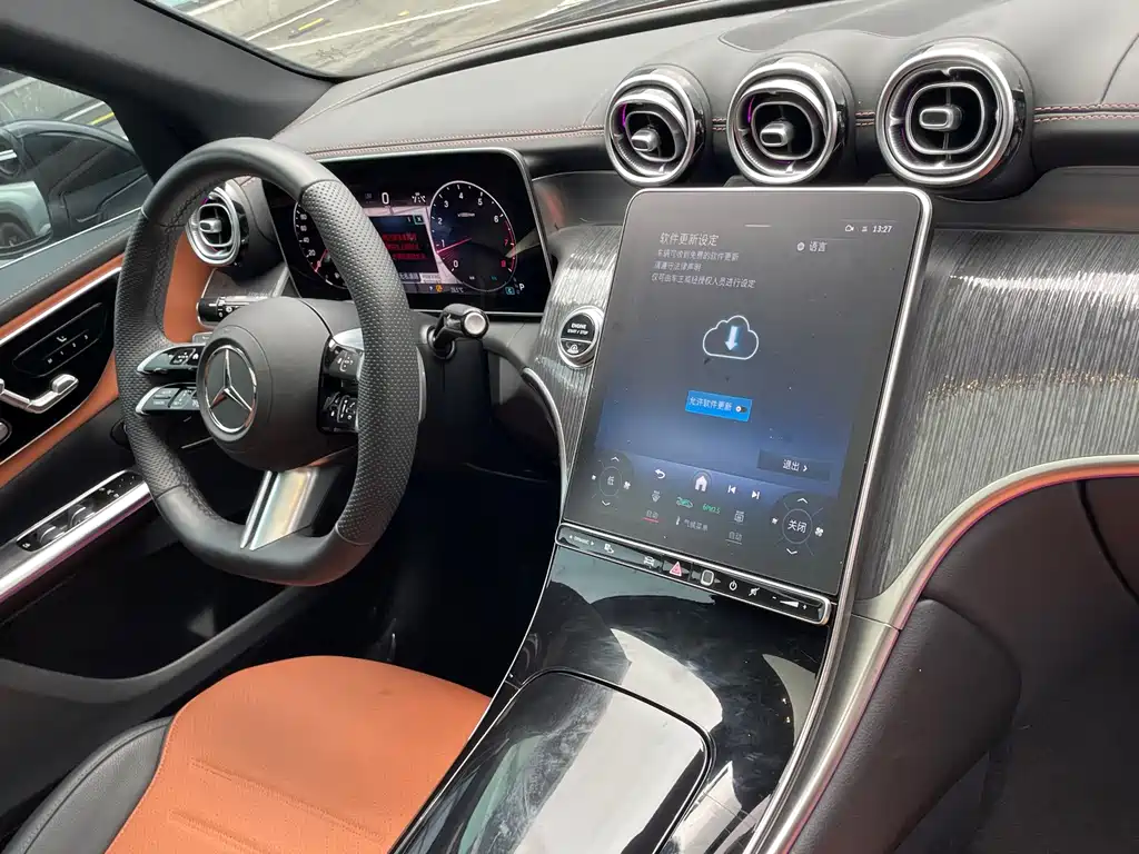Mercedes-Benz GLC — миниатюра 16