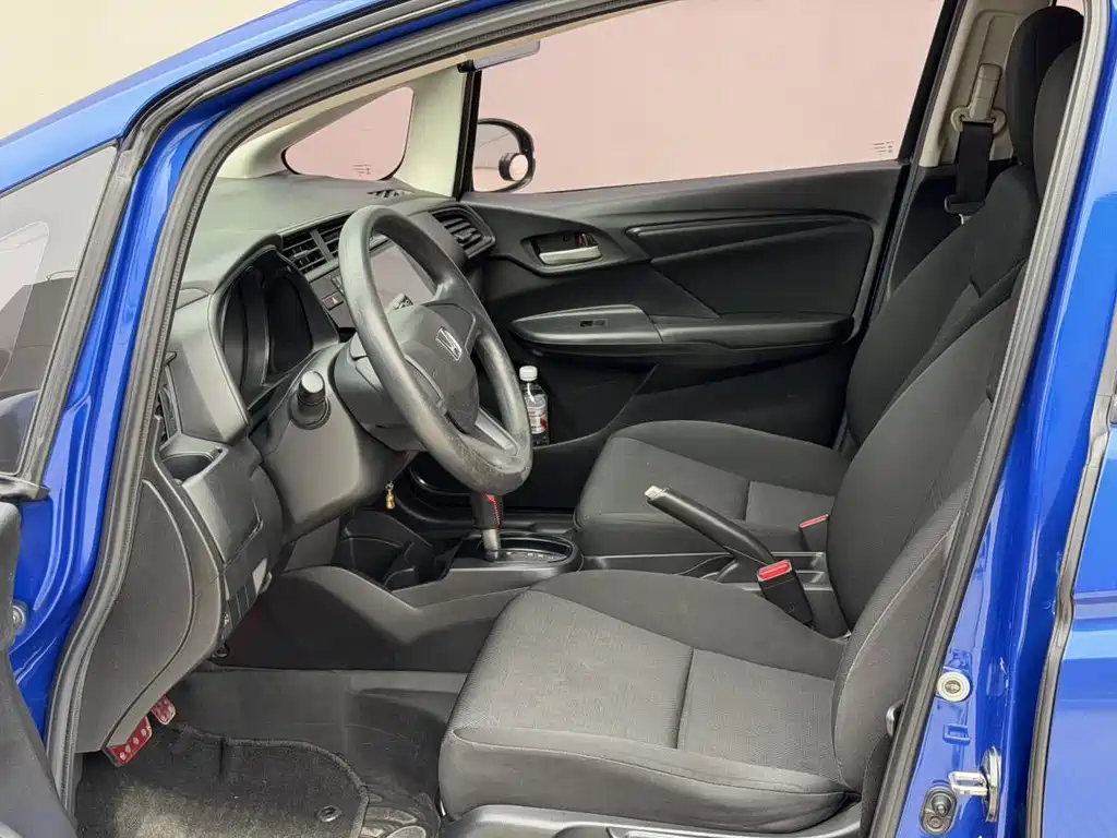 Honda Fit — миниатюра 4