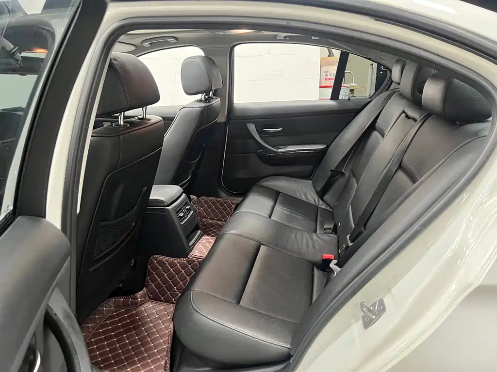 BMW 3 Series (Import) — миниатюра 8
