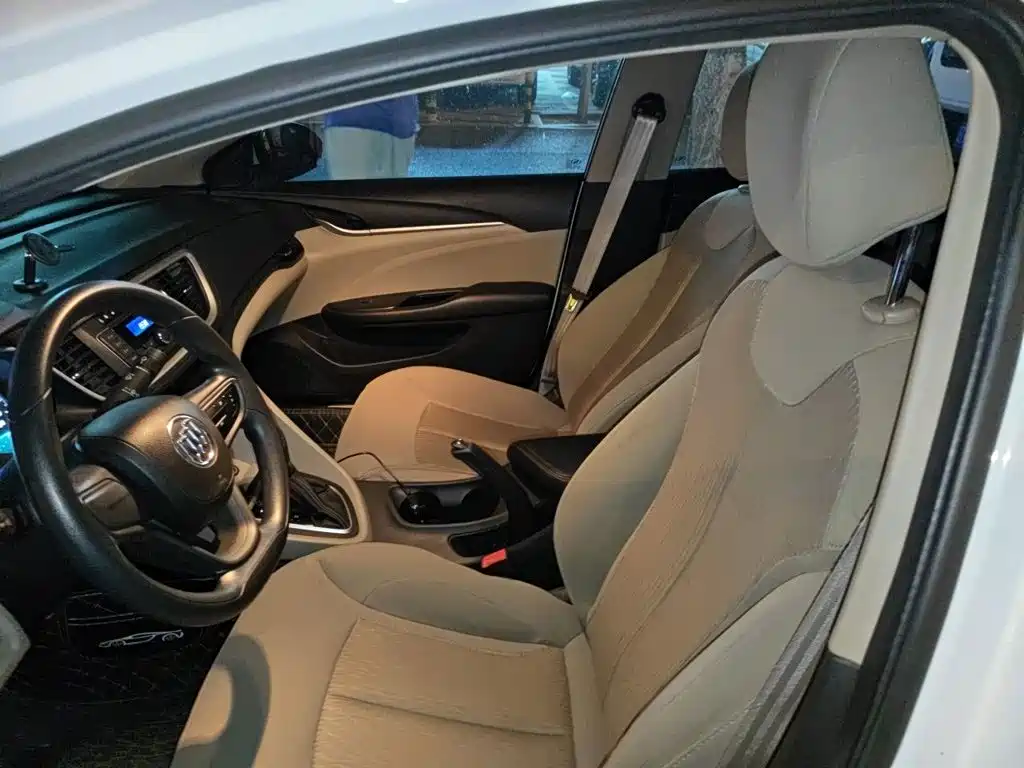 Buick Excelle — миниатюра 17