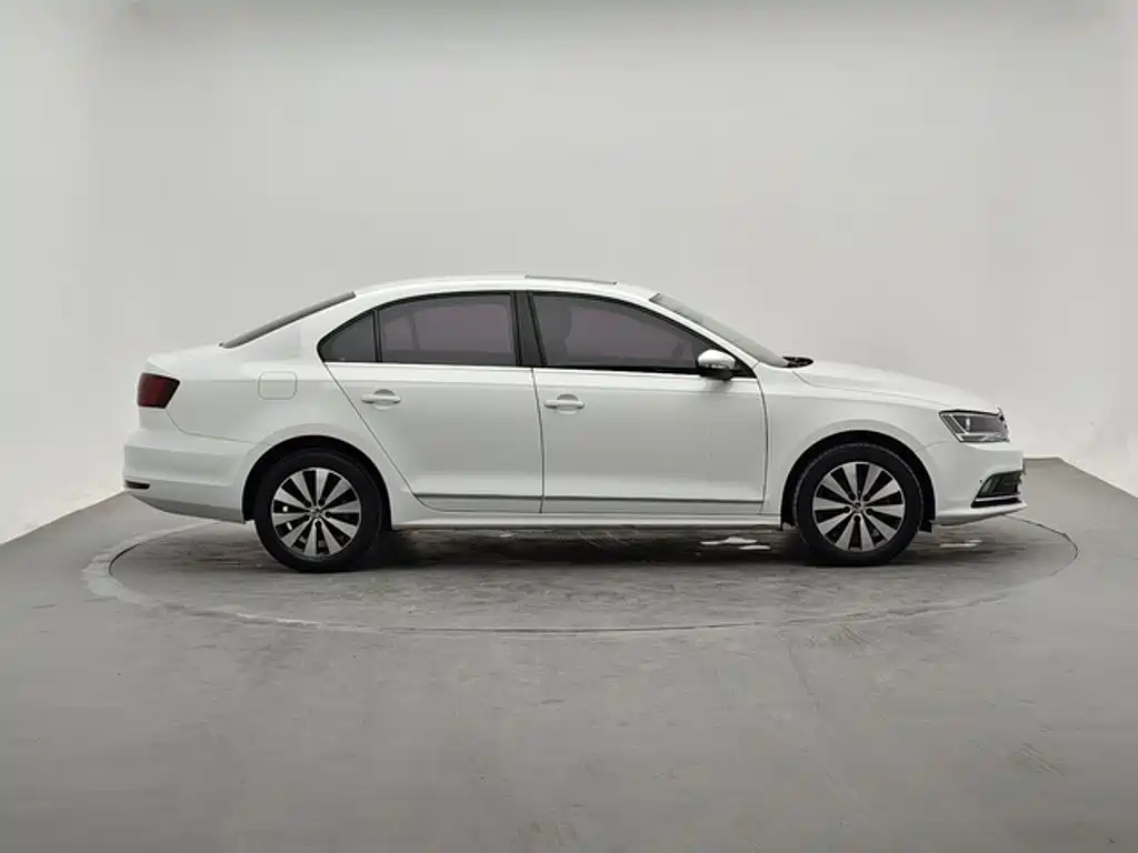 Volkswagen Sagitar — миниатюра 3