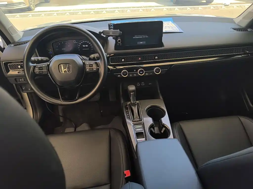 Honda Civic — миниатюра 10