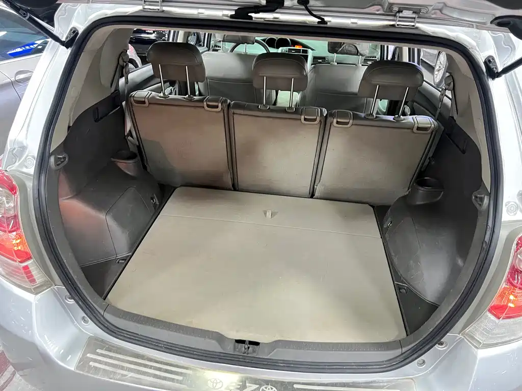Toyota Verso — миниатюра 10